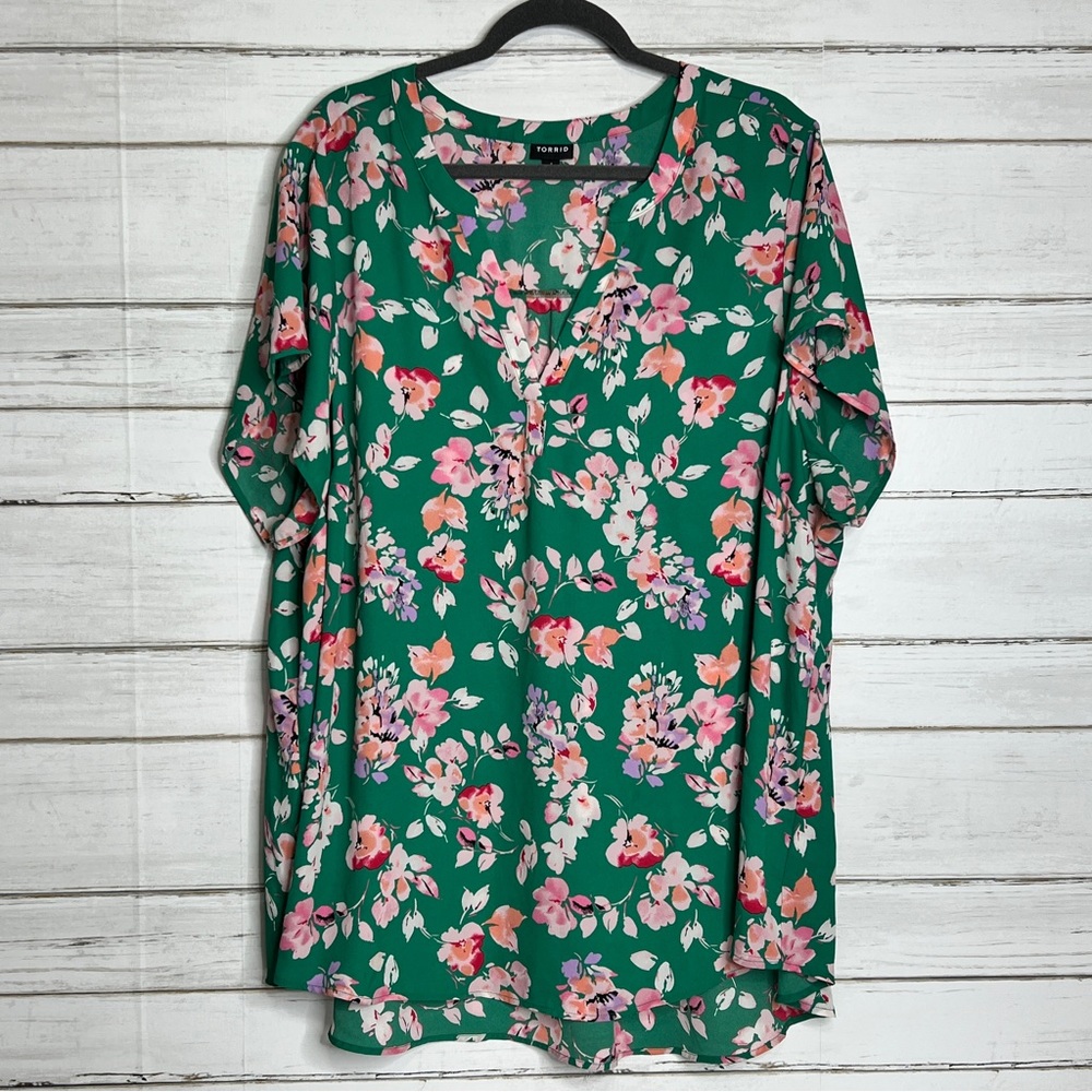 Torrid Green Pink Floral Blouse Size 4X